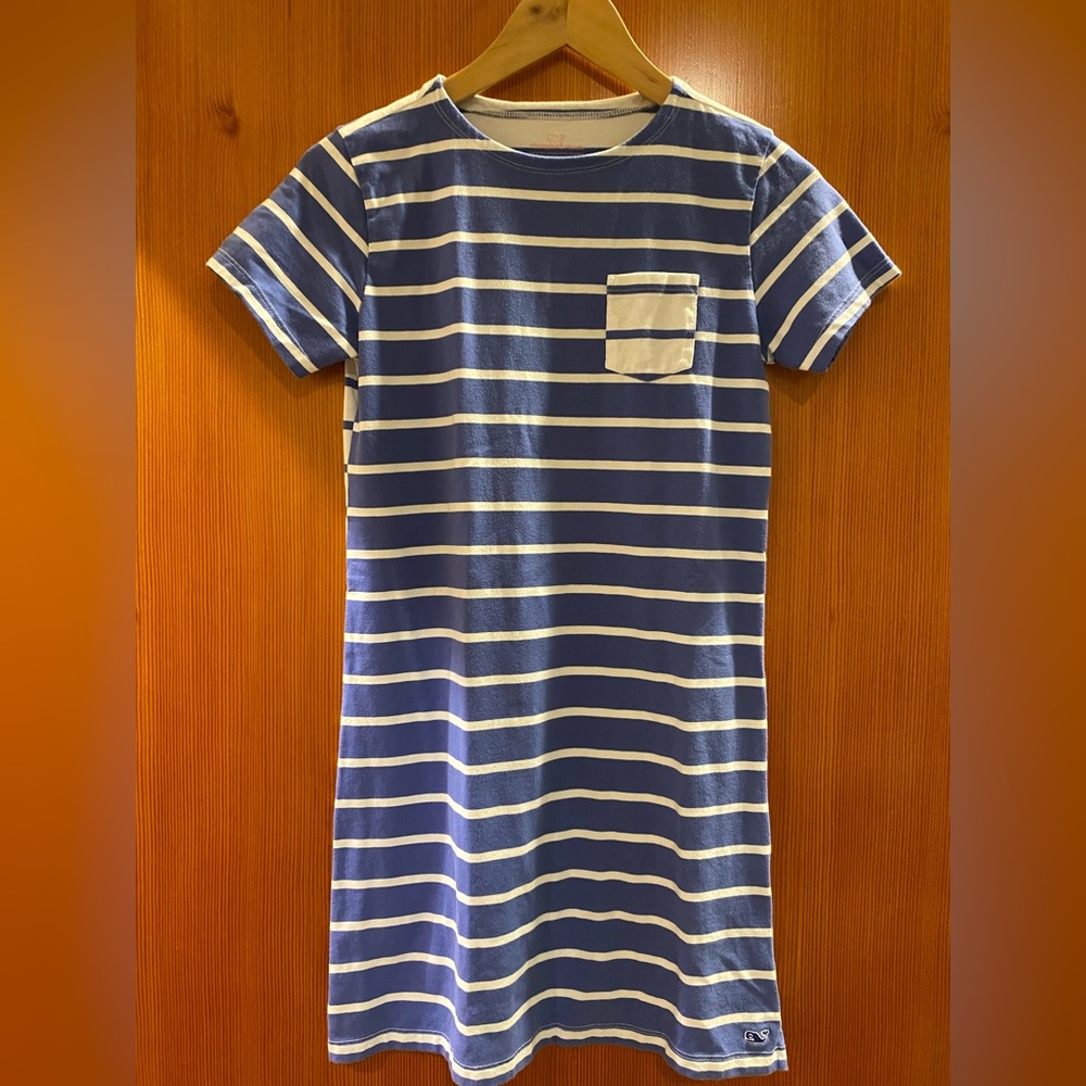 Vineyard Vines t shirt dress Youth size L. Gently used.
